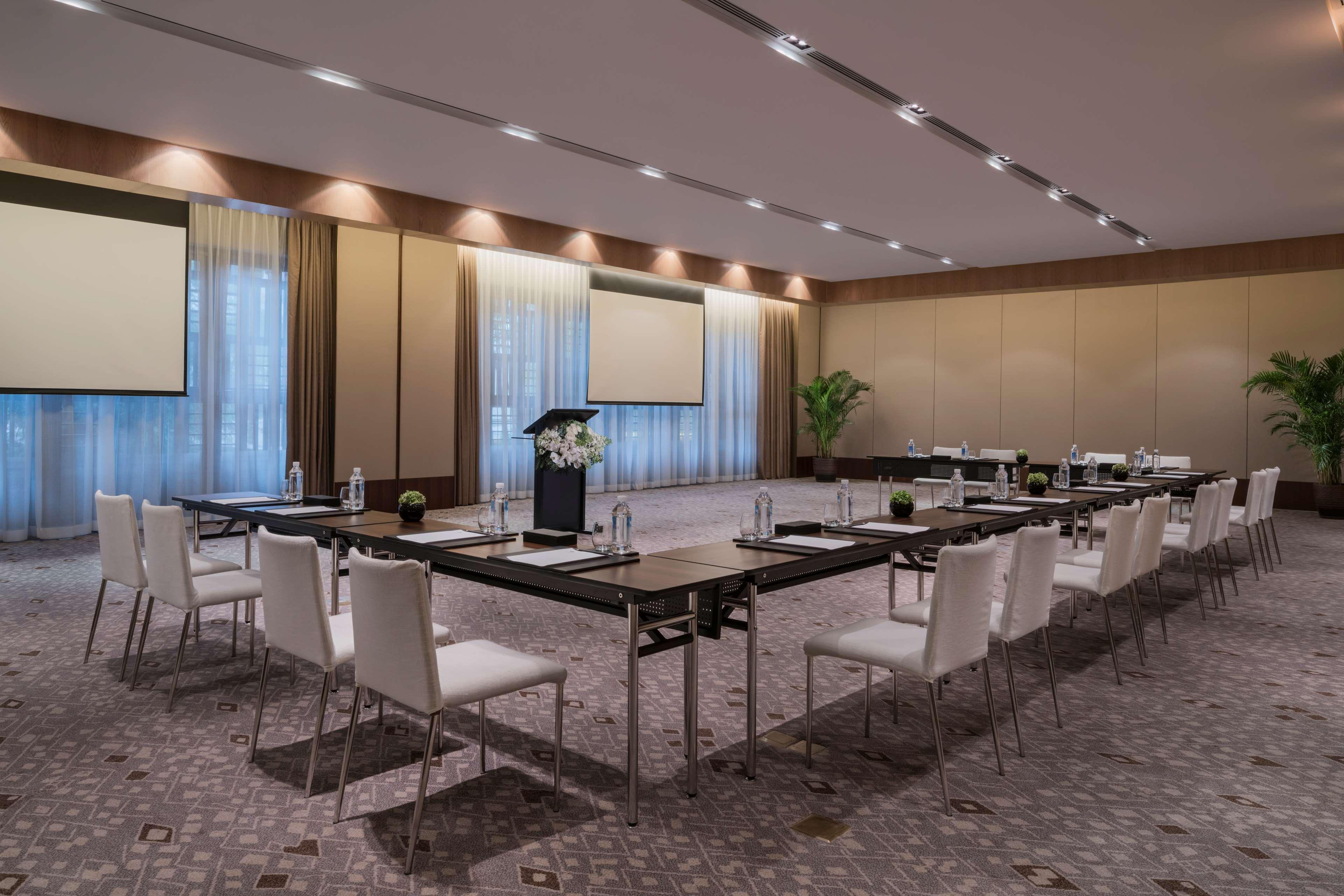 Отель Hyatt Regency Xi'An Сиань Экстерьер фото